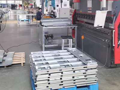 大面积的厂房仓库